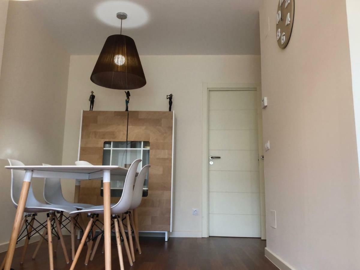 Deluxe Pirineos Apartment Sabinanigo Bagian luar foto